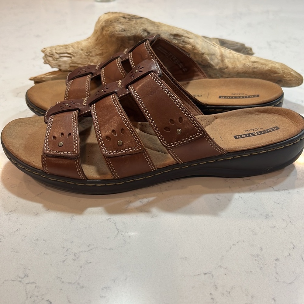 Clarks Comfort Brown Valcro Slip-On Women's Size 10 - Picture 7 of 15